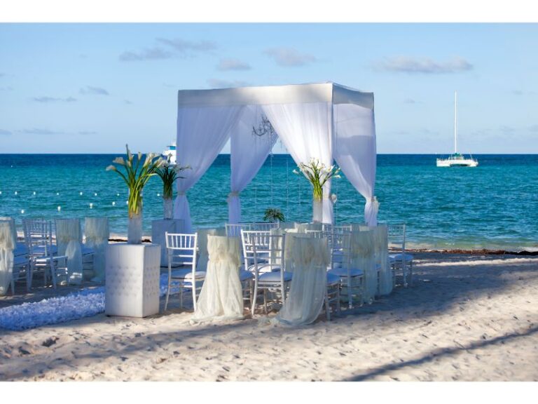 Where to Find the Best Beach Wedding Venue
